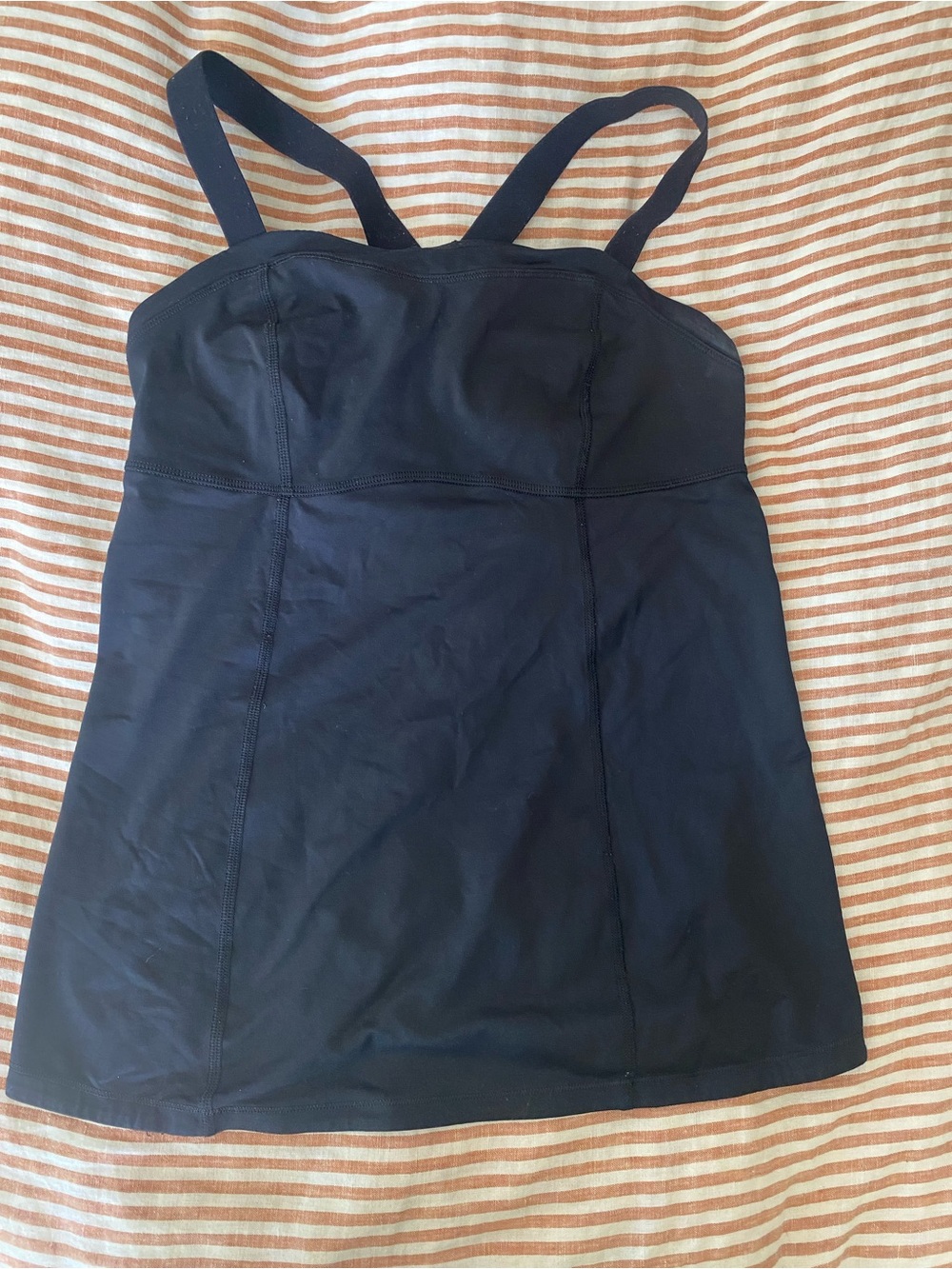 Lululemon Black Women's tank Top Built-In Support size 8